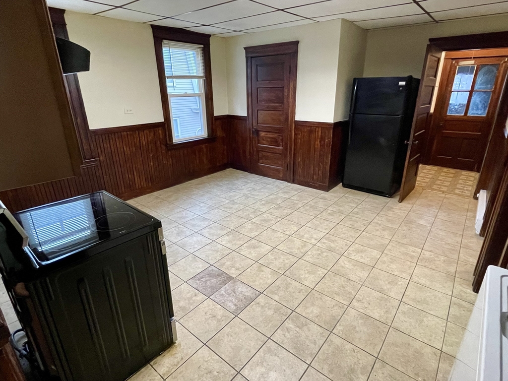 10 Agawam St, Worcester
