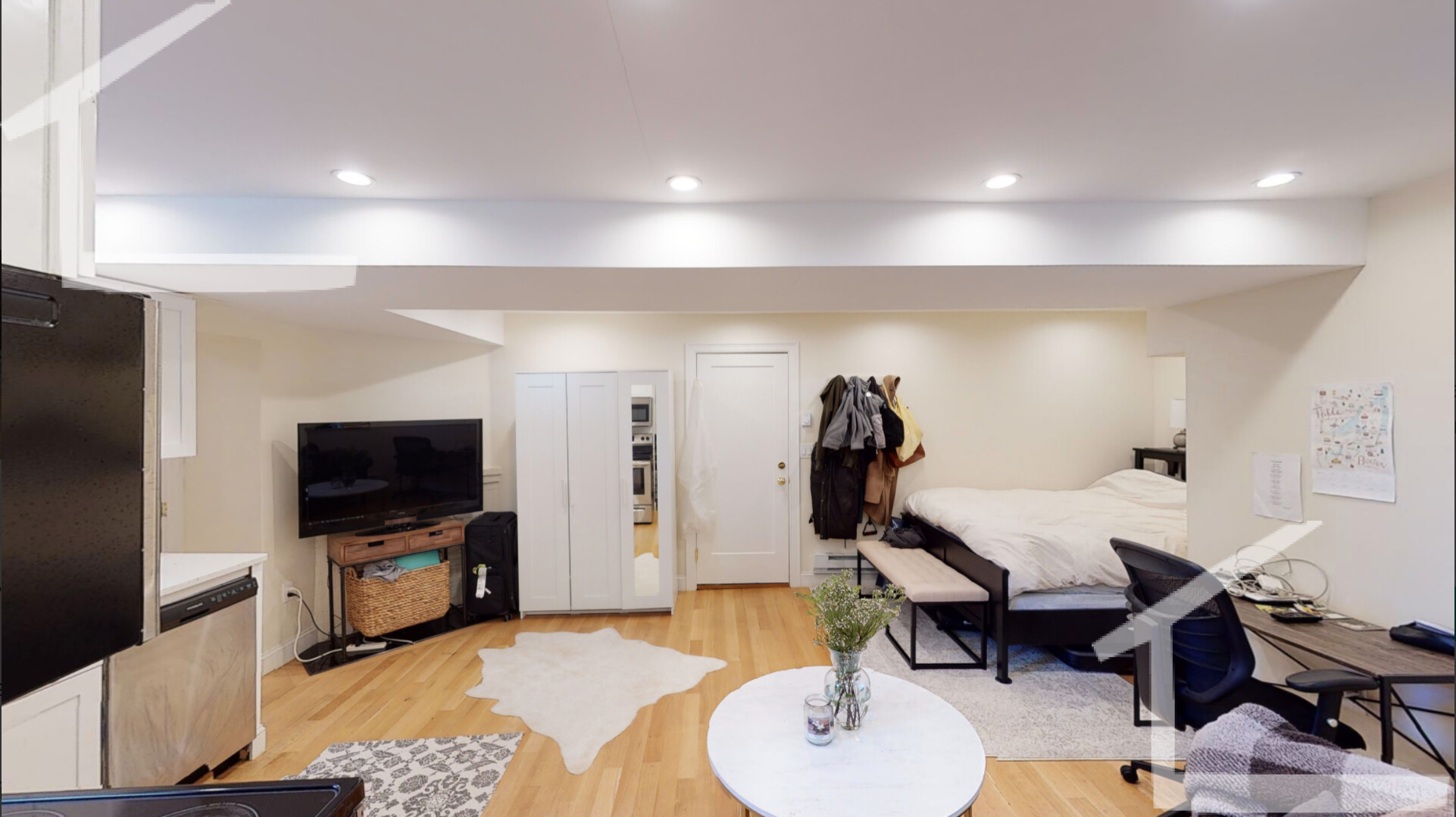 1 Gloucester St, Back Bay