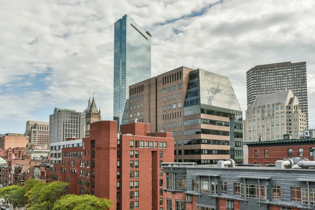 201 Newbury St, Back Bay