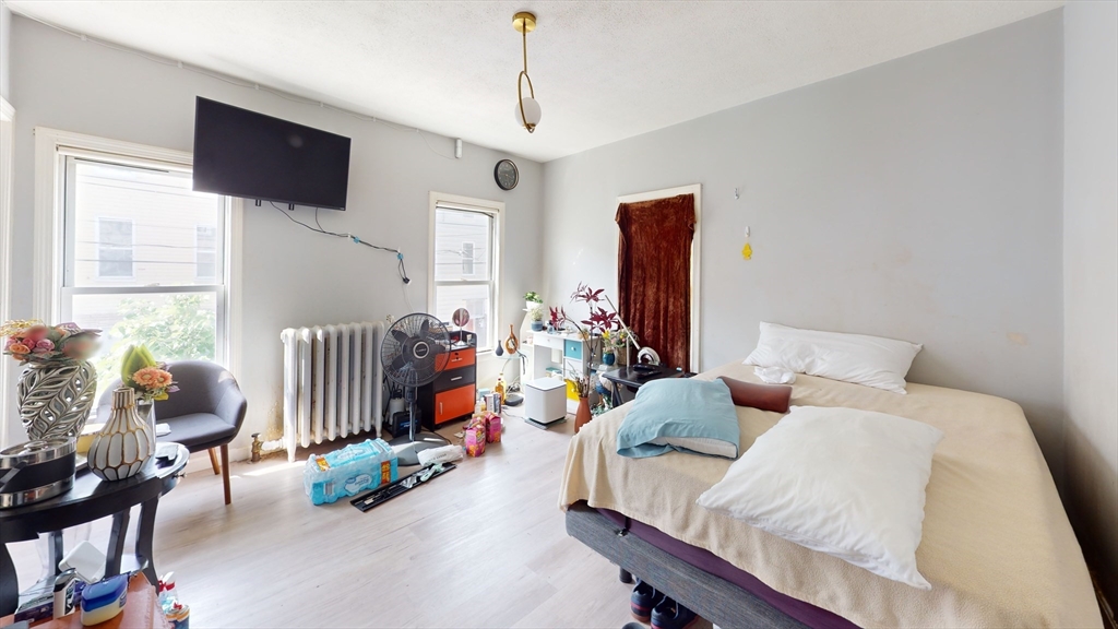 45 Morris St, East Boston