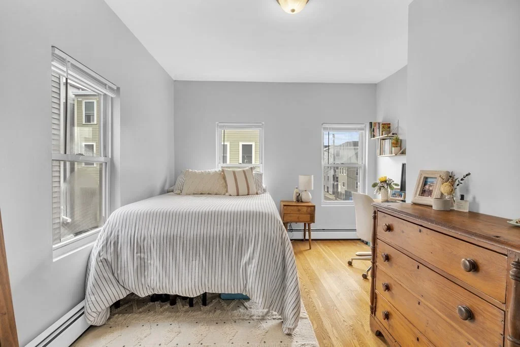 180 W 8th, South Boston