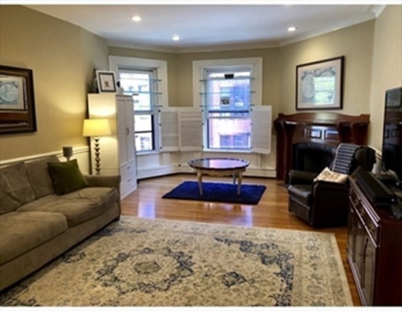 258 Marlborough, Back Bay