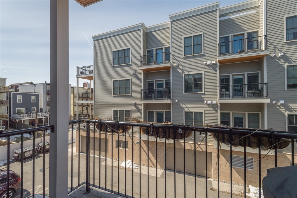 3 M St, South Boston