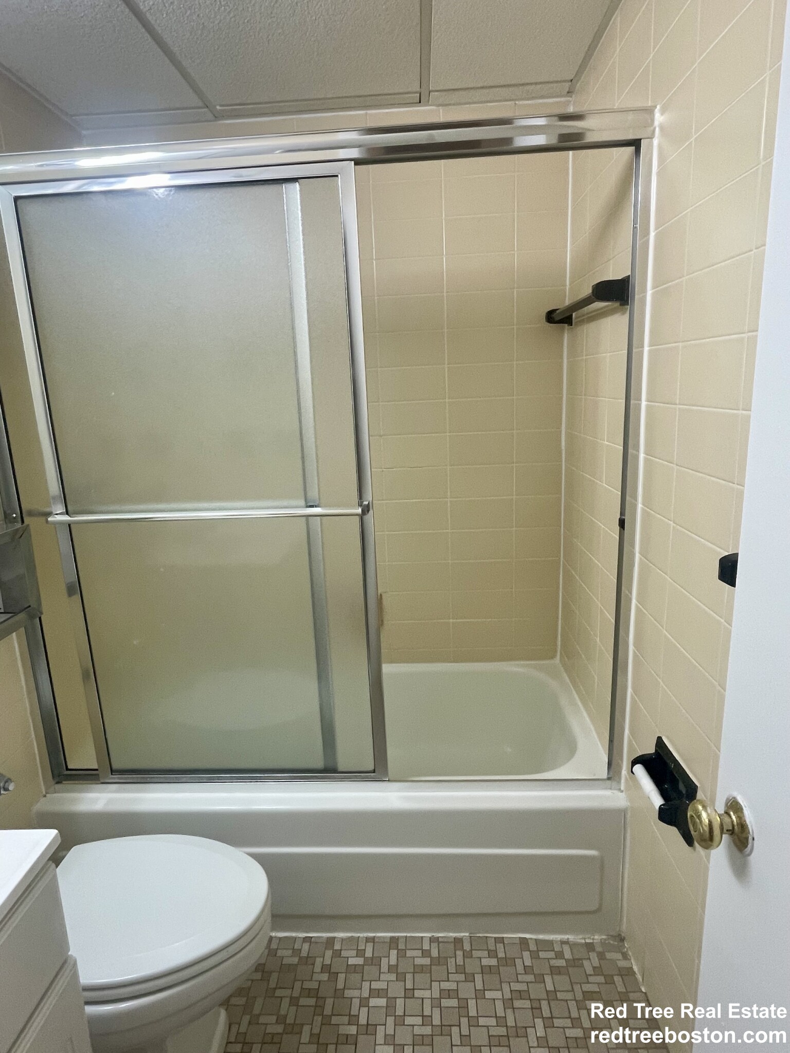 62 Boylston St, Midtown