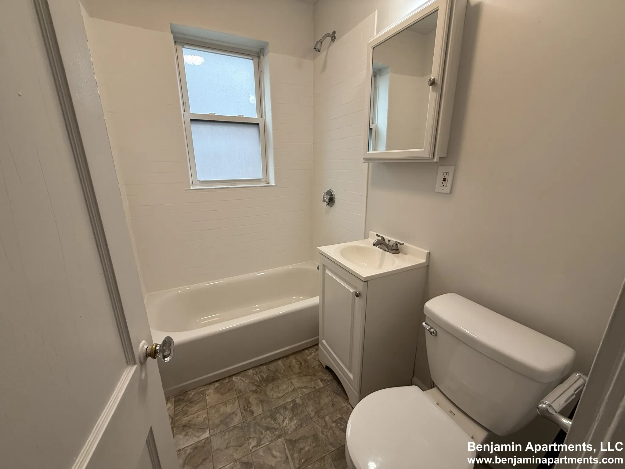 1615 Commonwealth Ave, Brighton