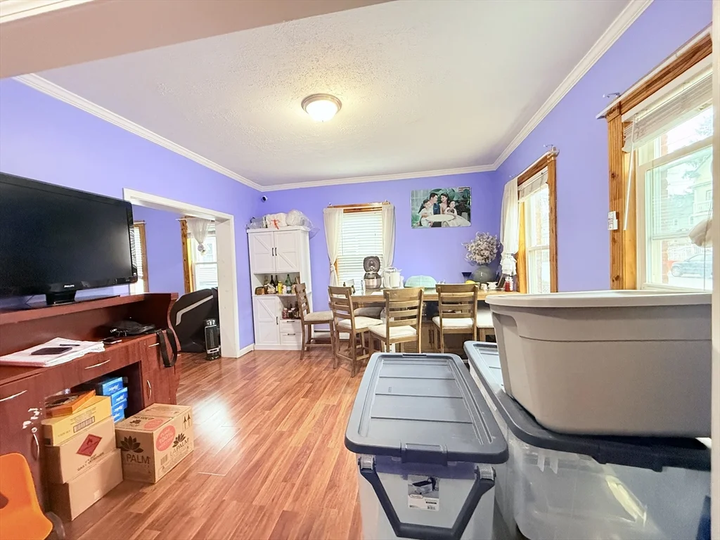 142 Abbott St, Lawrence