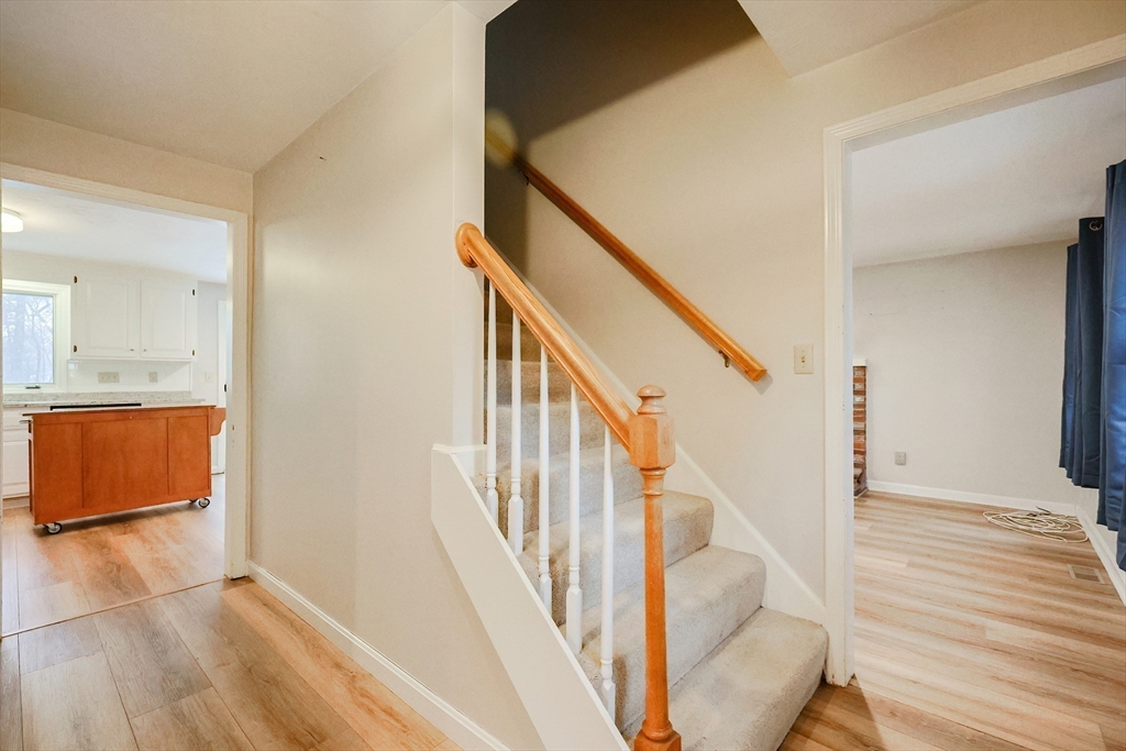 291 Central St, Framingham