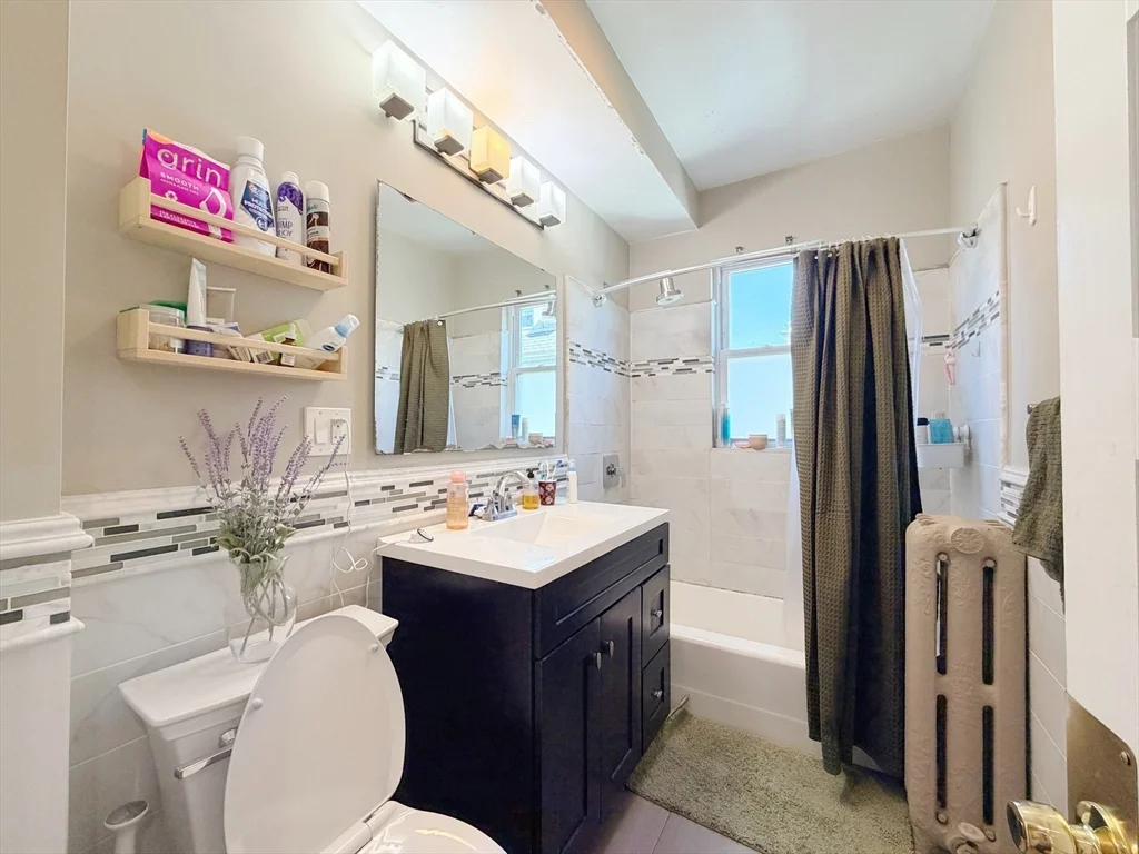 17 Pleasant St, Dorchester