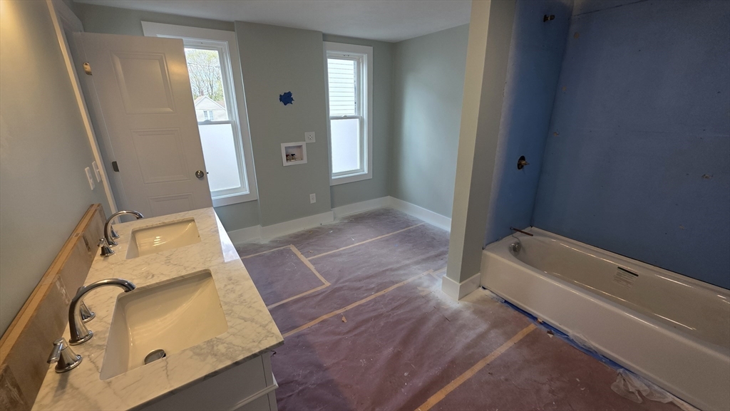 20 Reeves St, Quinsigamond Valley