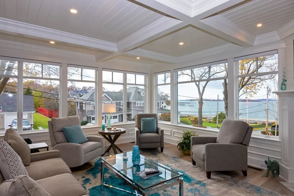 25 Cushing Ave, Crow Point