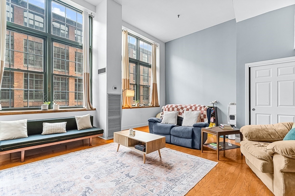 200 Market St, Lowell