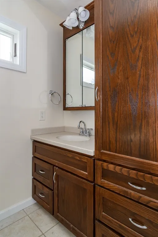 103 North Ave, Natick