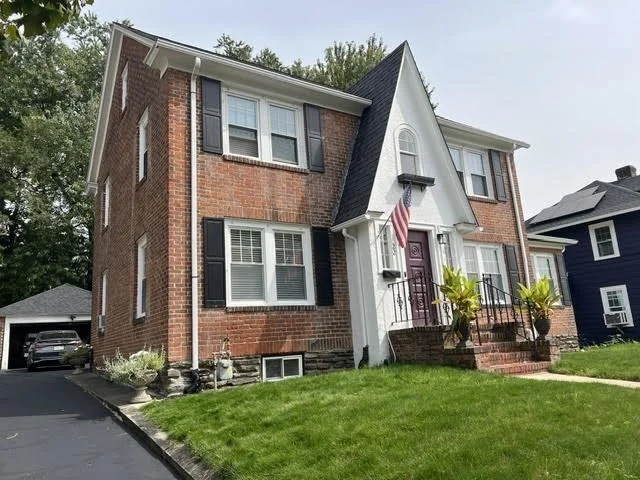 22 Longfellow Rd, Worcester