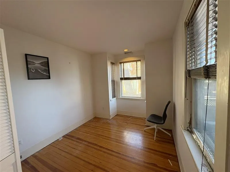 339 Broadway, Mid-Cambridge