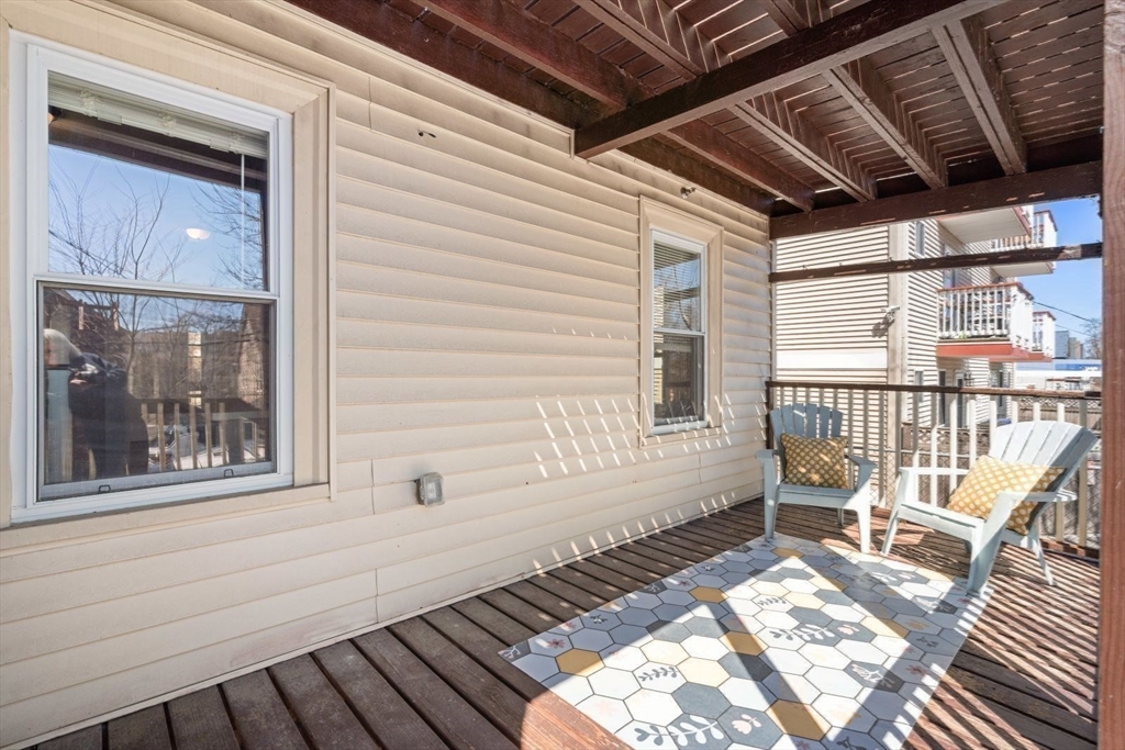 10 Centre Ave, Dorchester