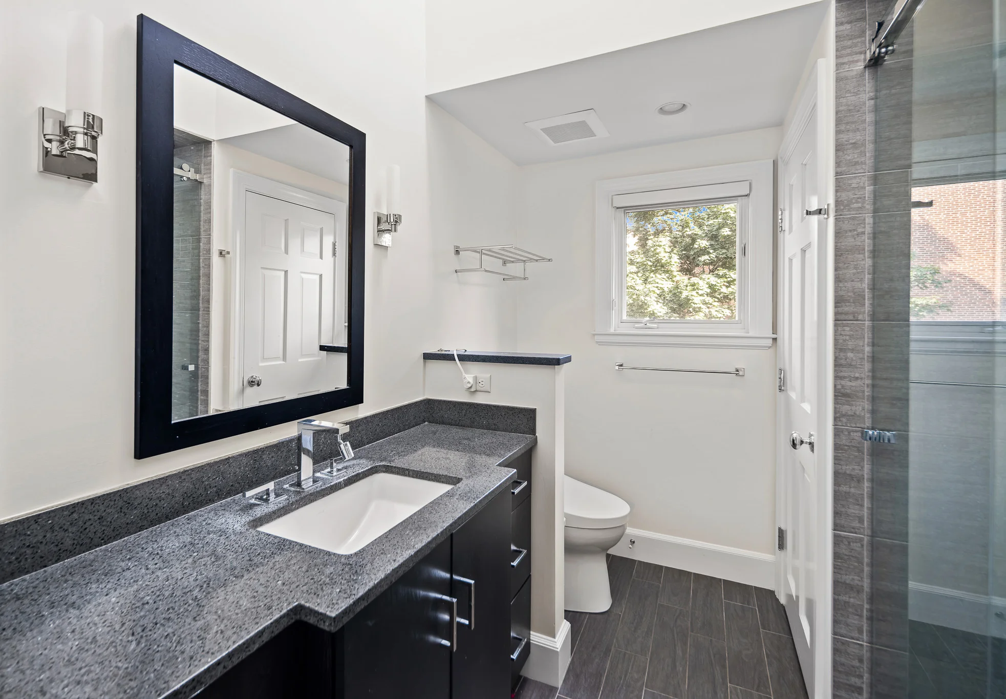 2 Garden Ln, Harvard Square