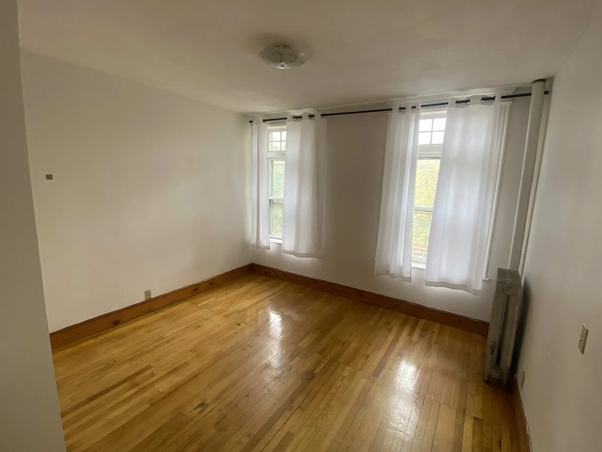 1905 Beacon St, Brookline