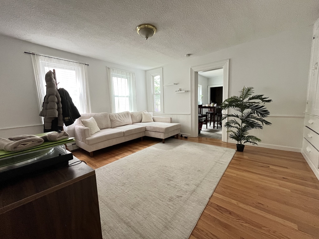 89 6th, East Cambridge