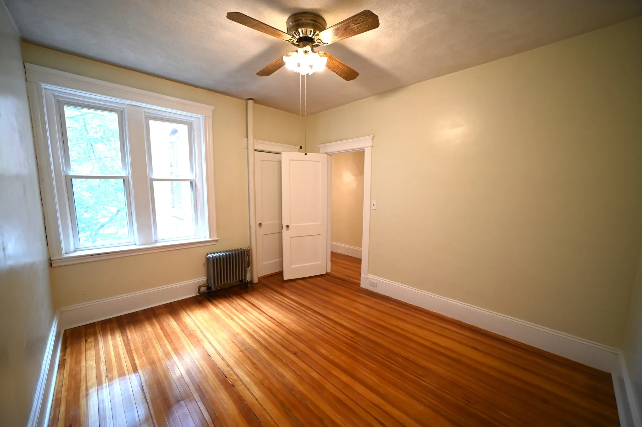 196 Saint Paul St, Coolidge Corner