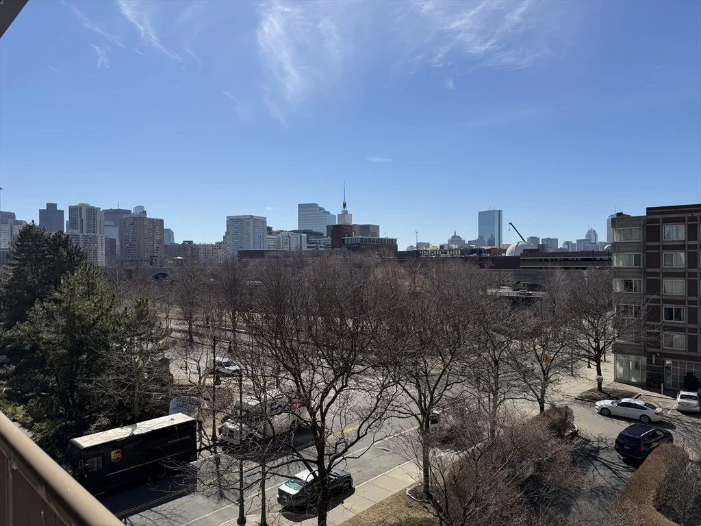 10 Museum Way, East Cambridge