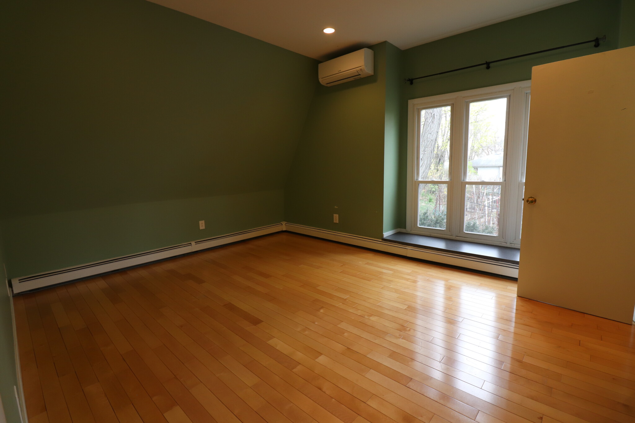 119 Whites Ave, Watertown