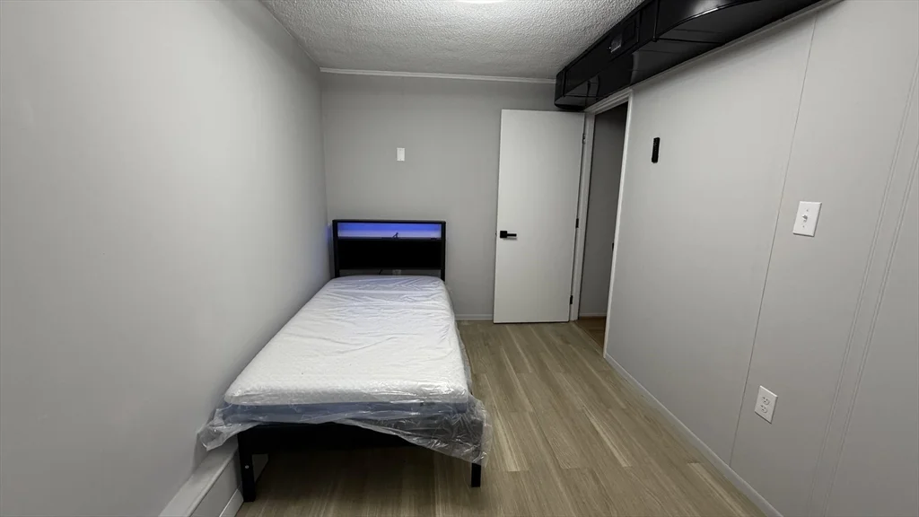 23 Orchard Ave, Saugus