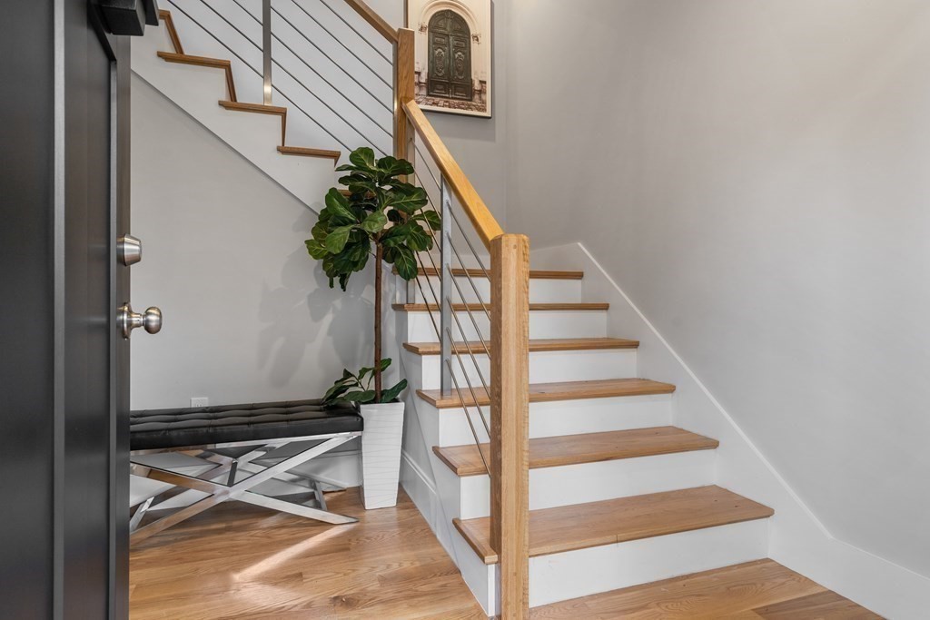 96 Verndale St, North Brookline