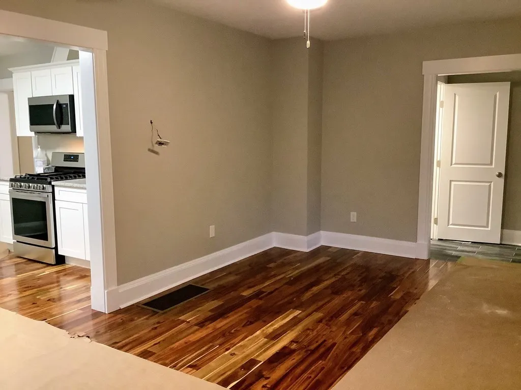 103 Lexington St, Auburndale