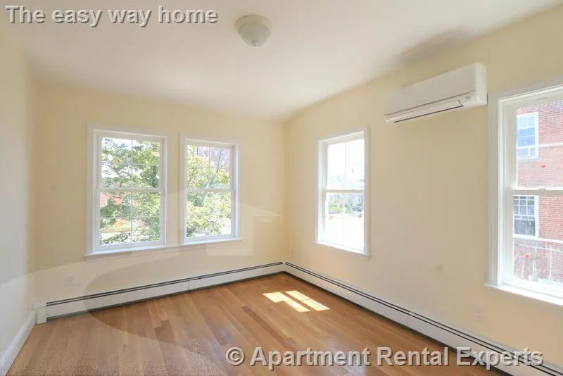 220 Massachusetts Ave, East Arlington