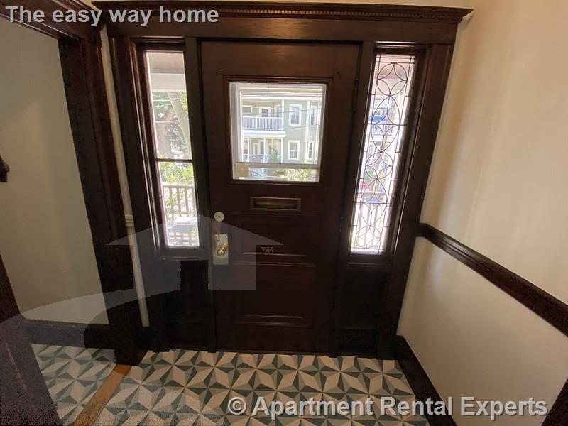 7 Bay State Ave, Davis Square