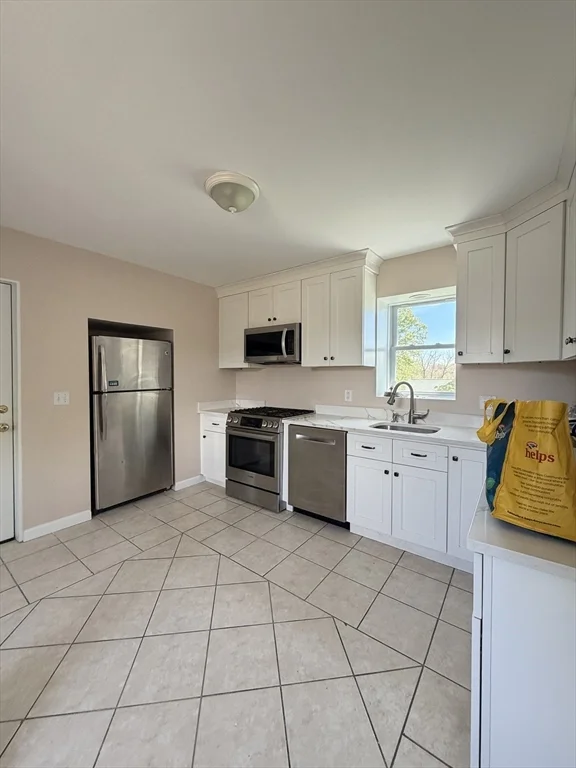 6 Edwards Pl, Chelmsford