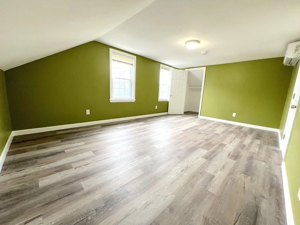 156 Grinnell, New Bedford