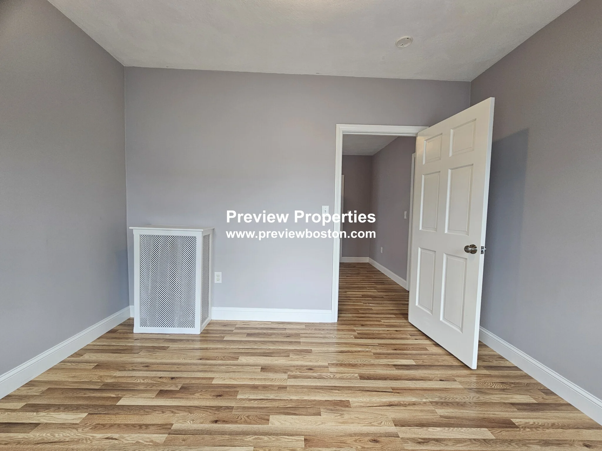 33 Linden St, Everett