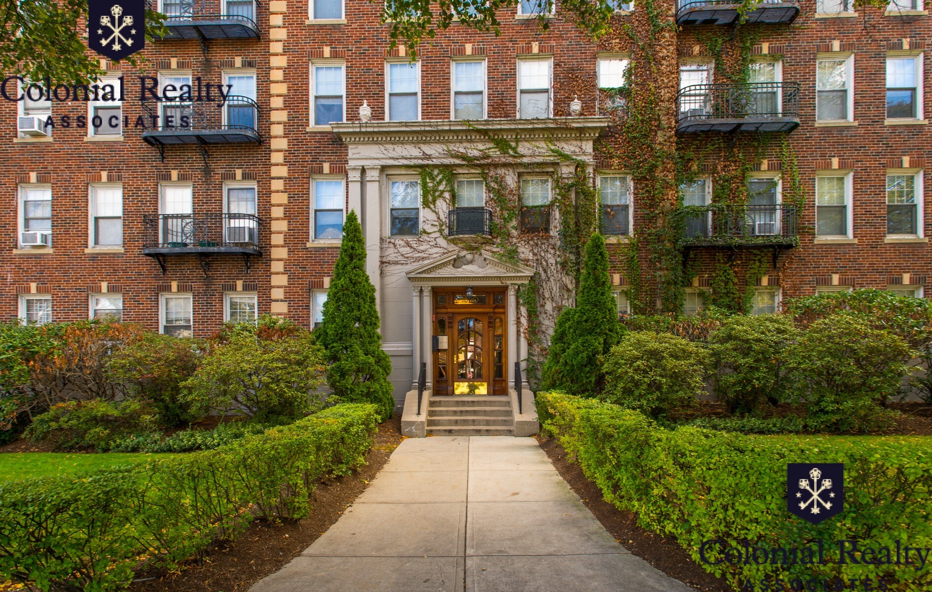 1848 Commonwealth Ave, Brighton