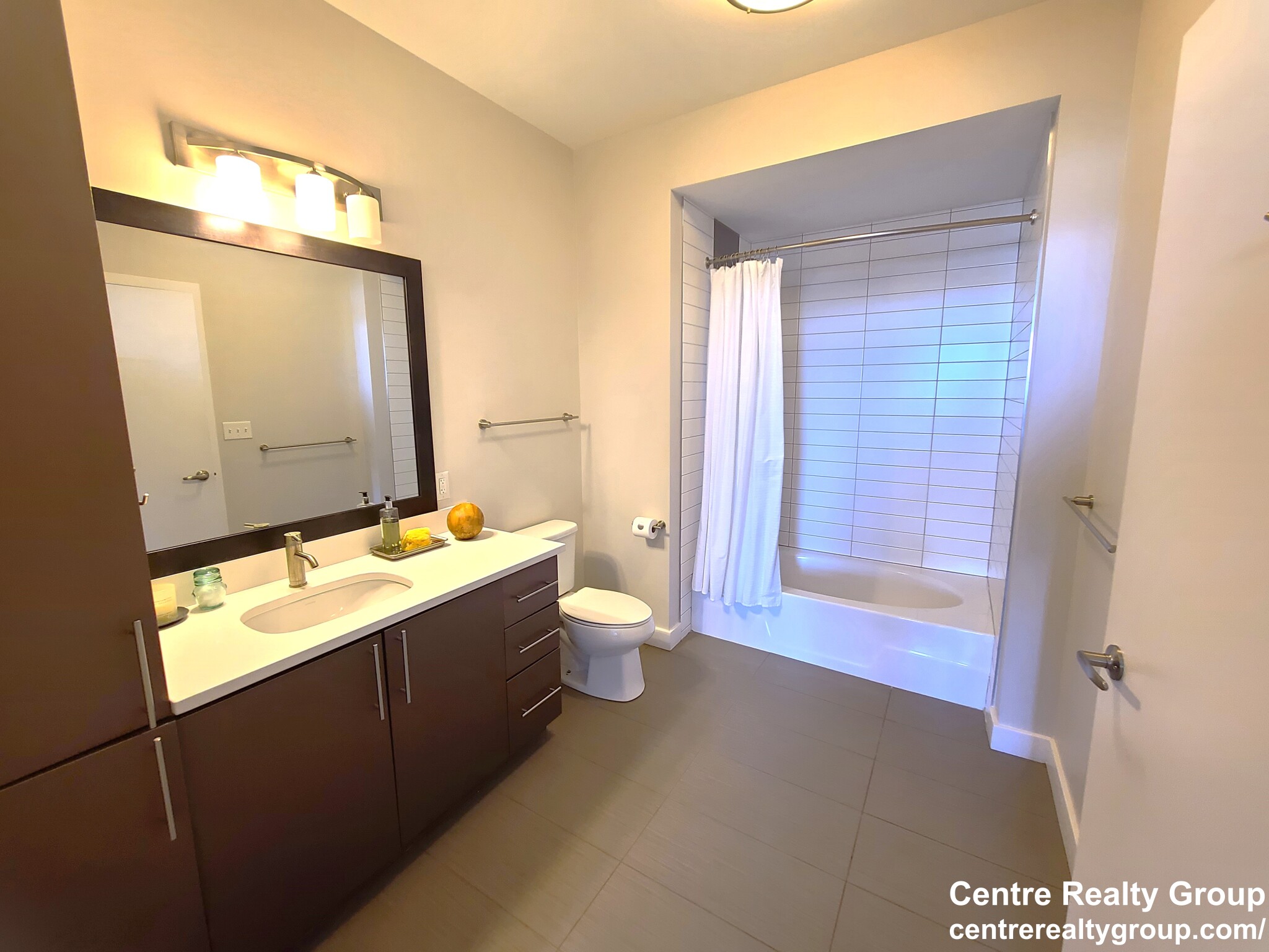 552 Victory Rd, Marina Bay