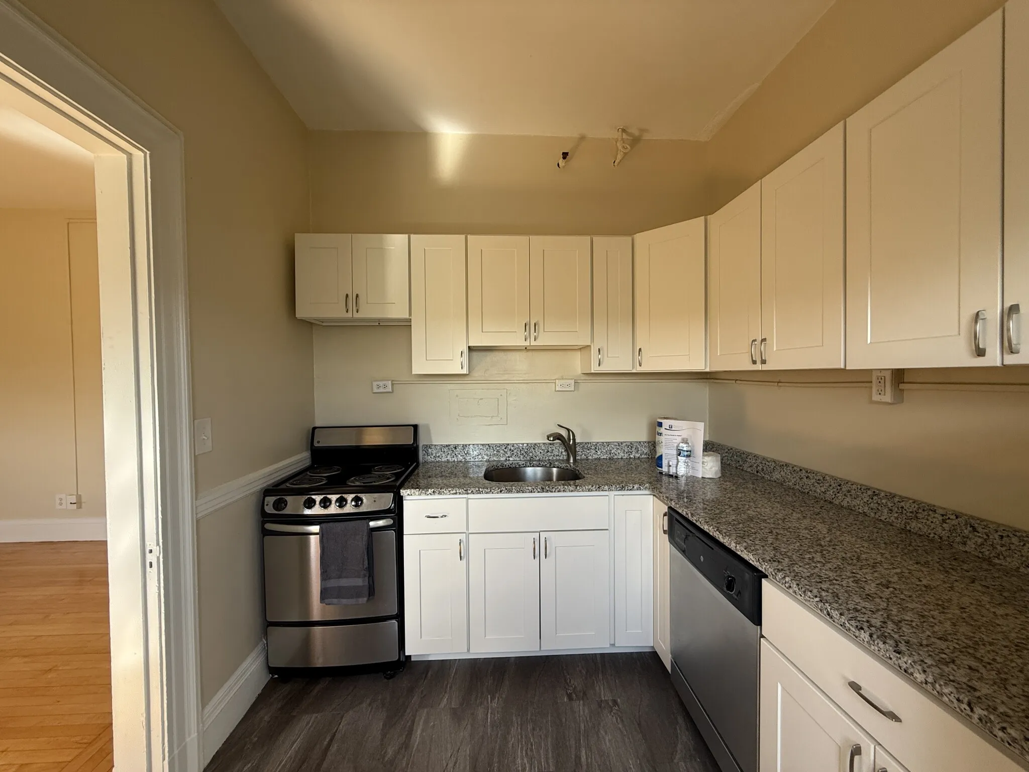 1470 Beacon St, Corey Hill