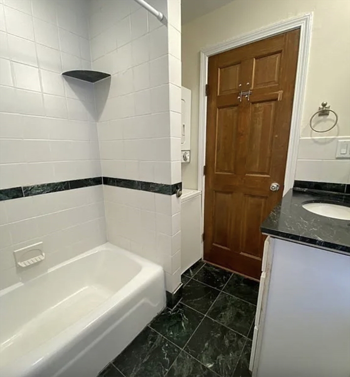 2 Otis Pl, Beacon Hill