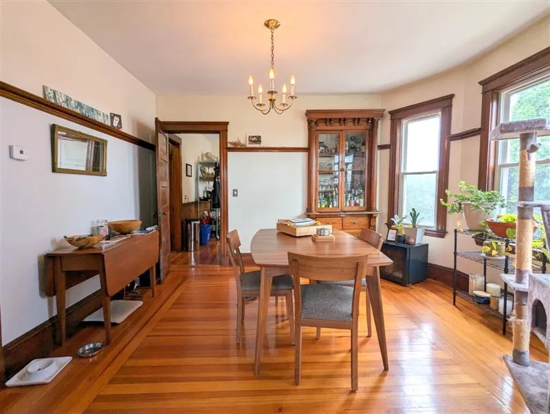 95 Lowell St, Spring Hill