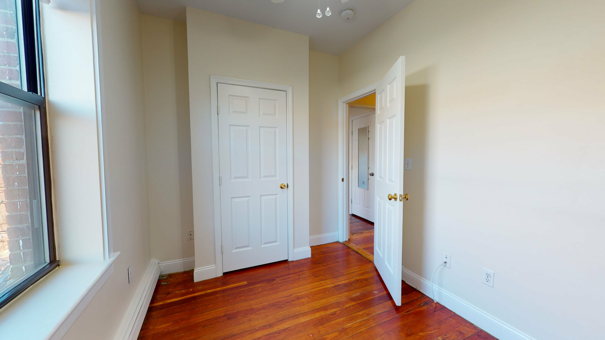 15 Linden St, Allston