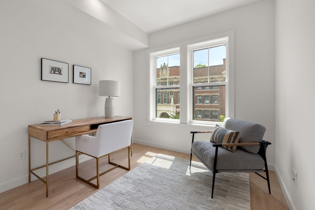 176 School St, Jamaica Plain