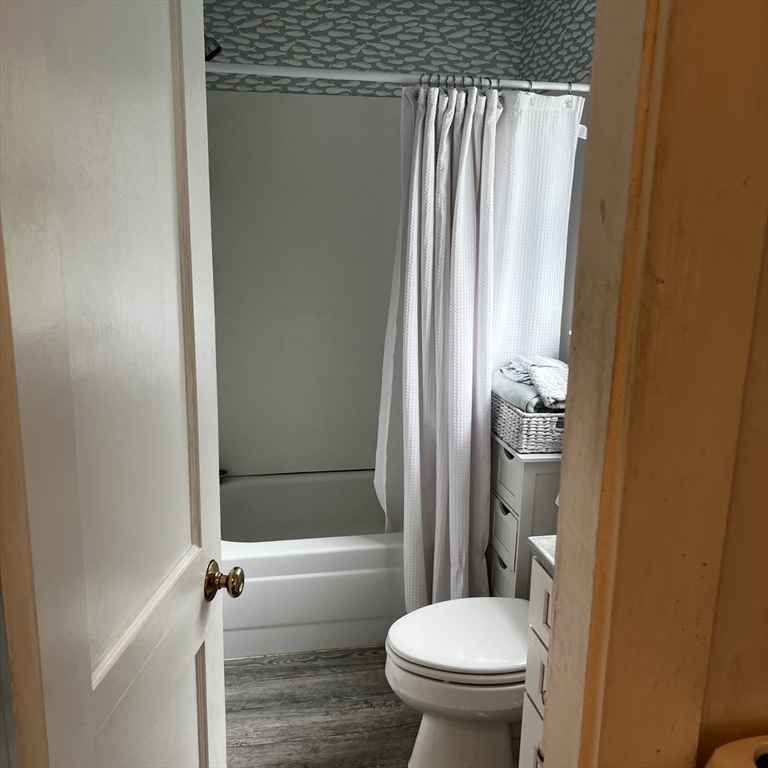 74 Mt Pleasant Av, Gloucester