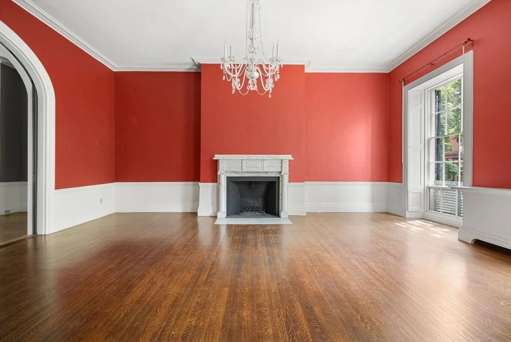 13 Chestnut St, Beacon Hill
