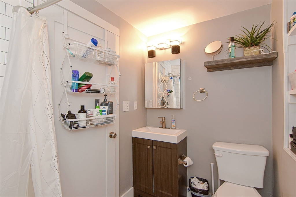 873 E 2nd, South Boston