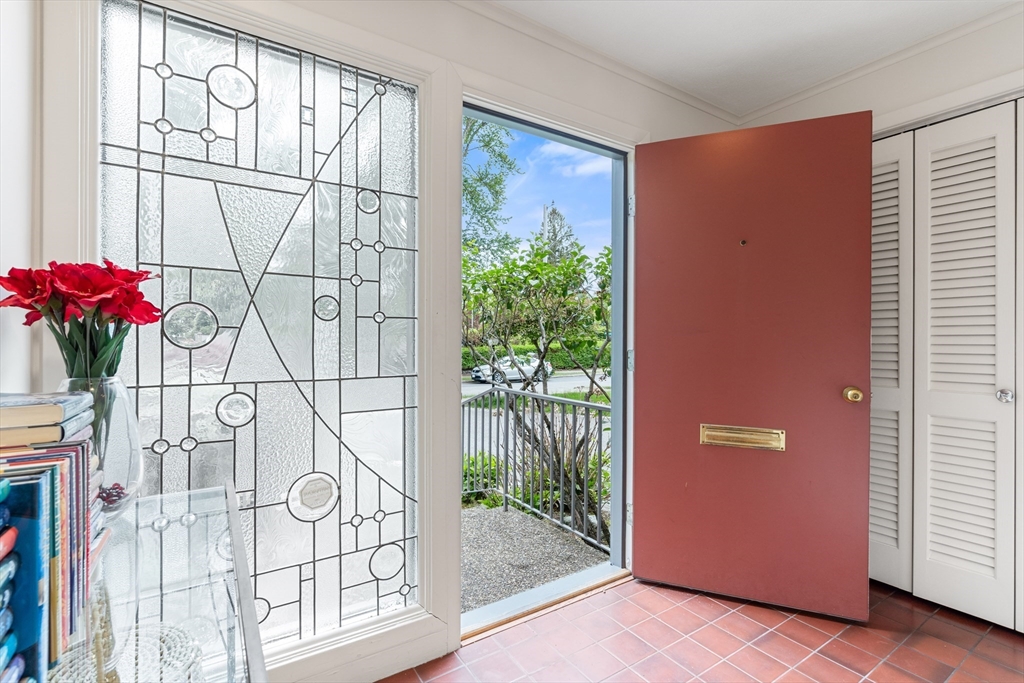 140 Paulson Rd, Waban