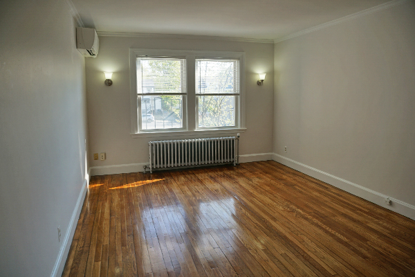 95 Adams St, South Side