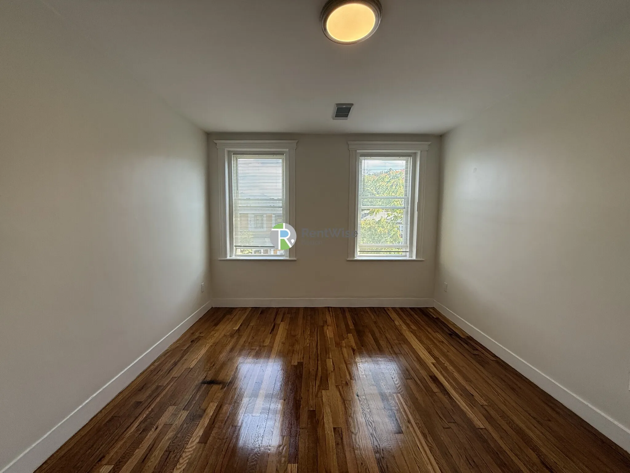 94 Brainerd Rd, Allston