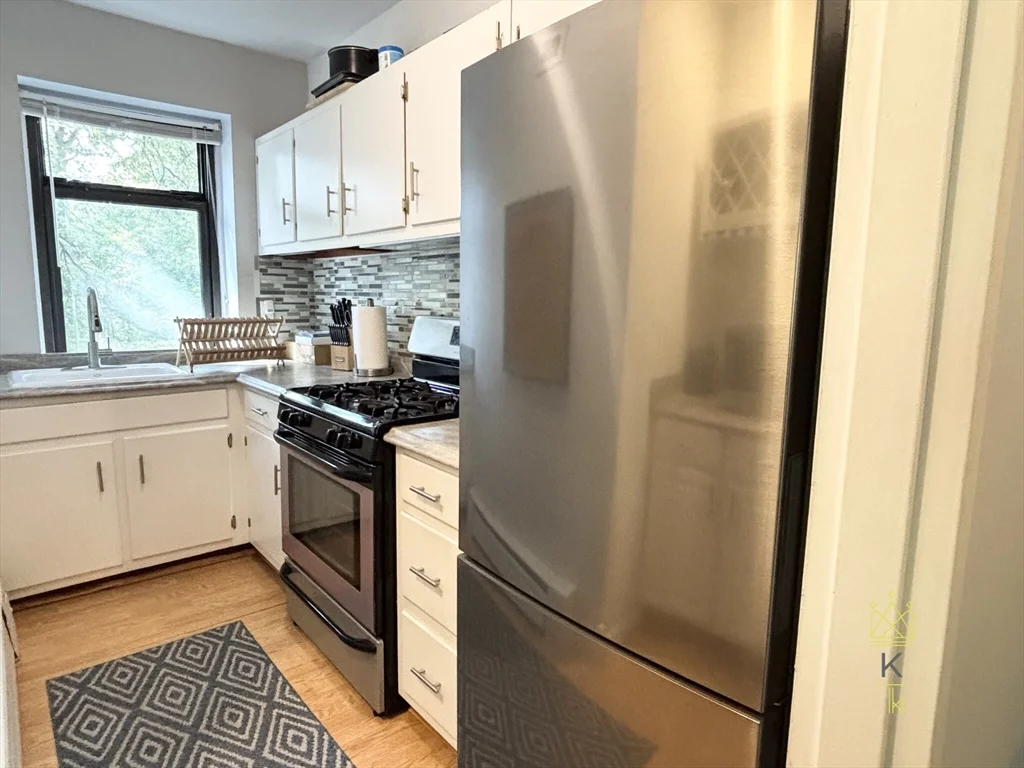 6 Juniper St, Brookline Village