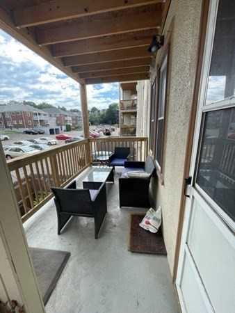 1714 Commonwealth, Brighton