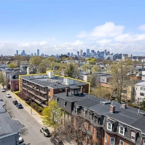 880 E 4th St, South Boston