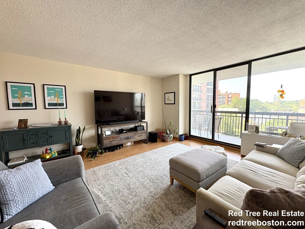 60 Longwood Ave, Coolidge Corner